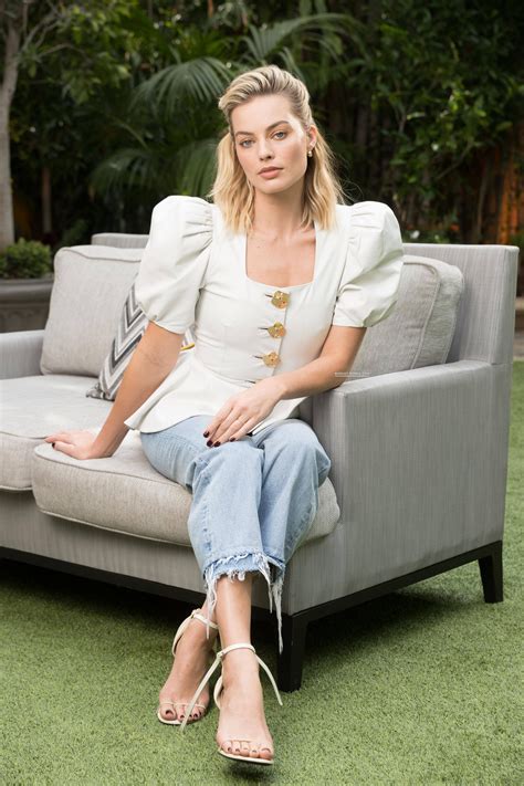 margot robbie wikifeet|Margot Robbie